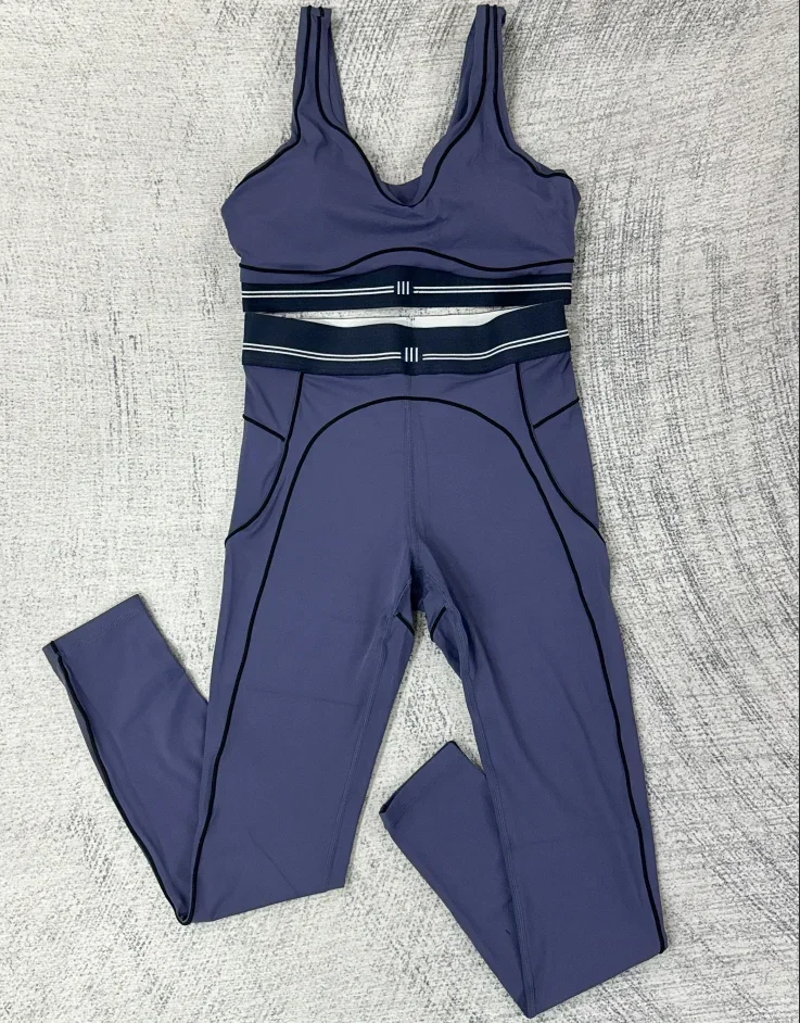 Tanktop en broek, tweedelig ad - Yoga Fitness Set recensie en prijs